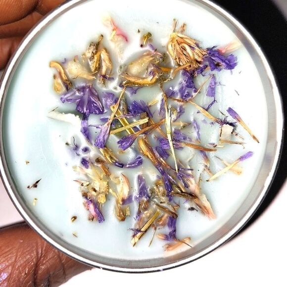 HAND crafted CANDLE-BETH DUTTONLIMITED EDITION - Picture 4 of 6